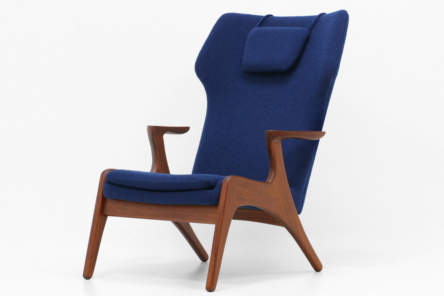 Pelican Armchair