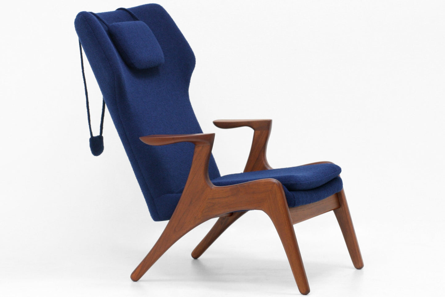 Pelican Armchair